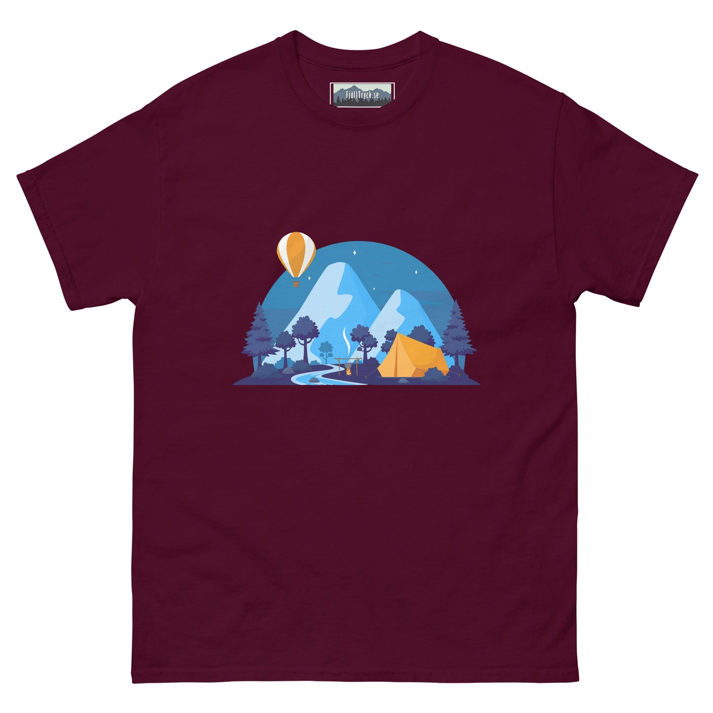 Adventure Awaits - Tshirt